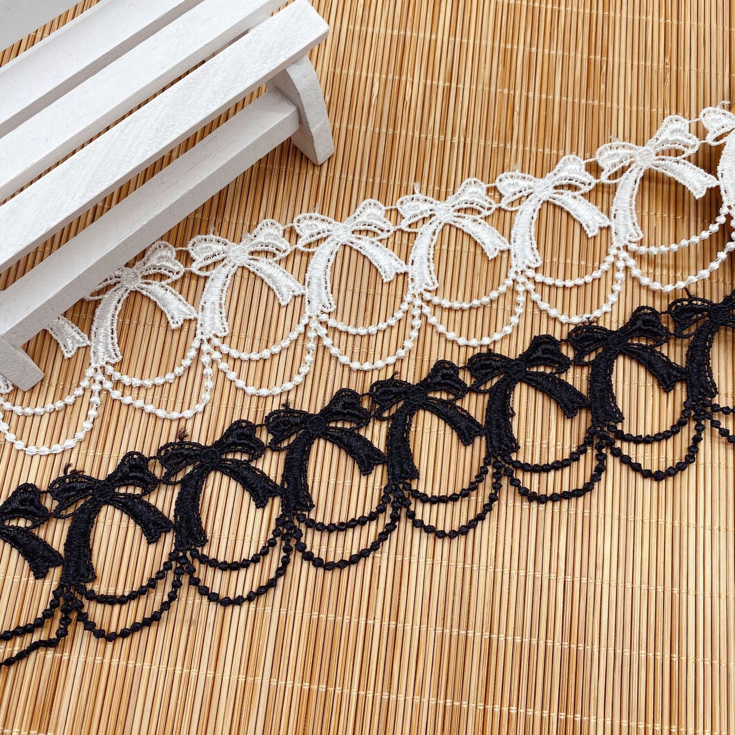 Bow Pattern Lace trim- Per yard -For Sewing, Doll Making, Scrapbooking, Bridal DIY