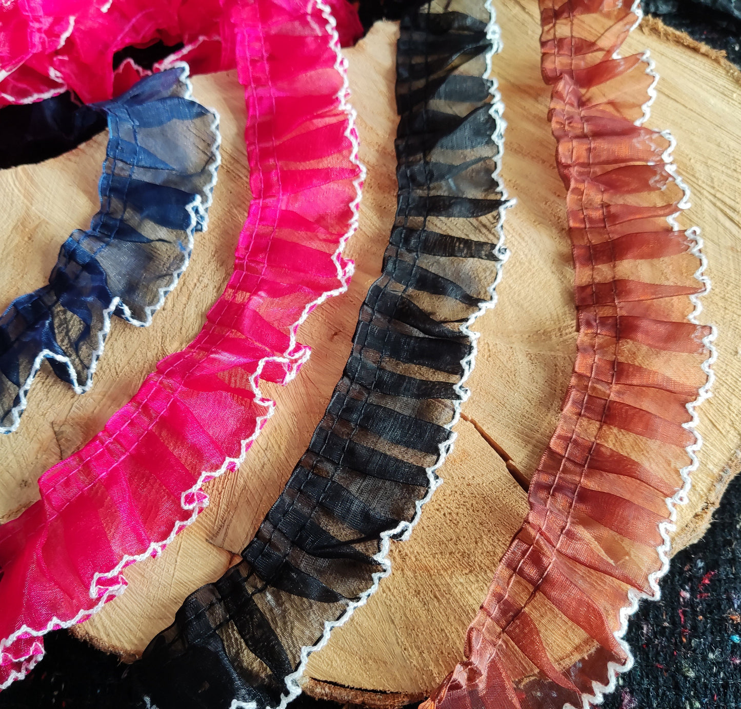 Pleated Brown Organza Ruffle Trim with White Scallop Edge -Per yard- 4cm wide Gathered Trim for Doll Clothes, Sewing, Home decor