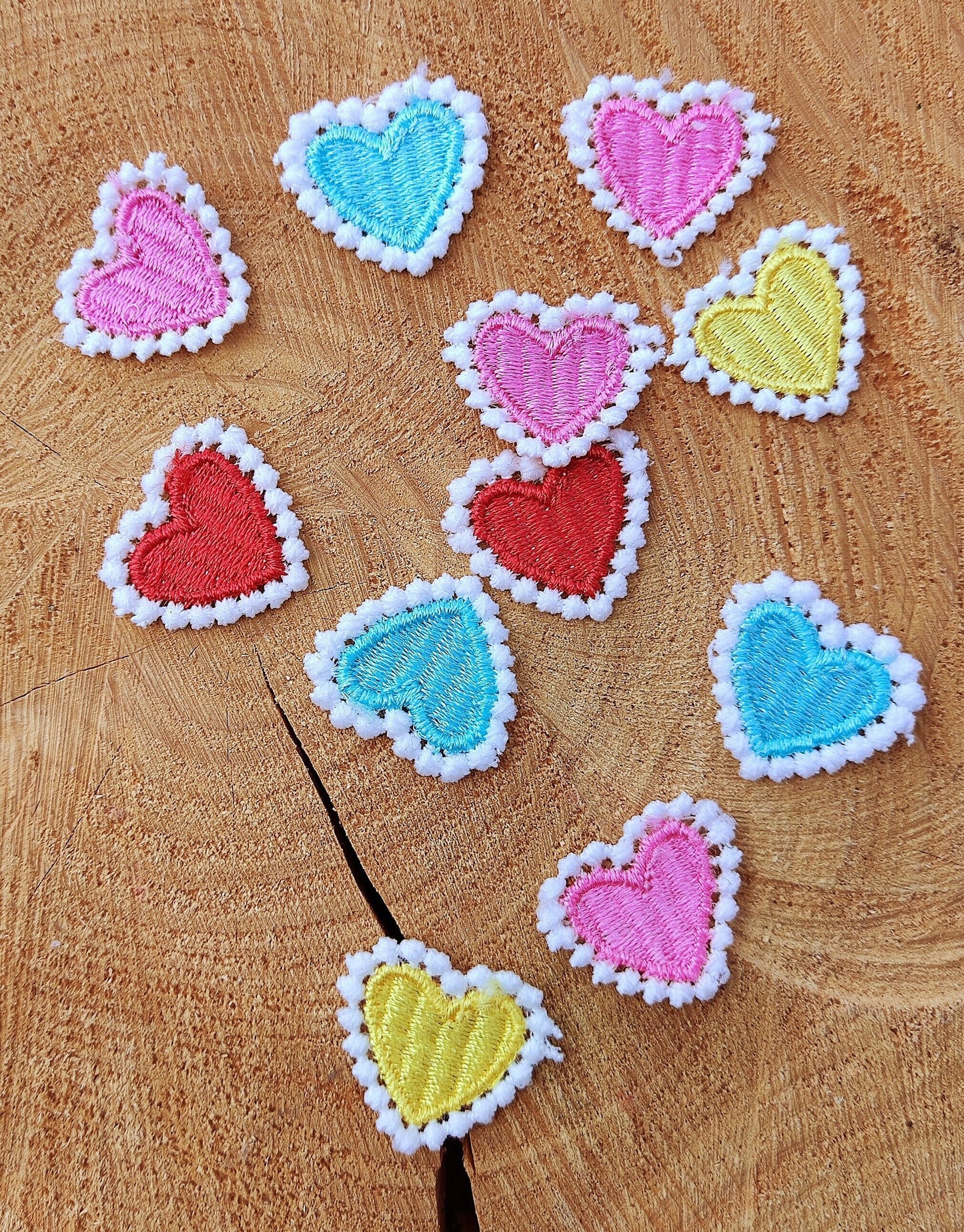 10 Small Embroidered Heart Appliques - Sew on motifs/patches - DIY Clothes, Sewing, Junk Journal, Scrapbooking