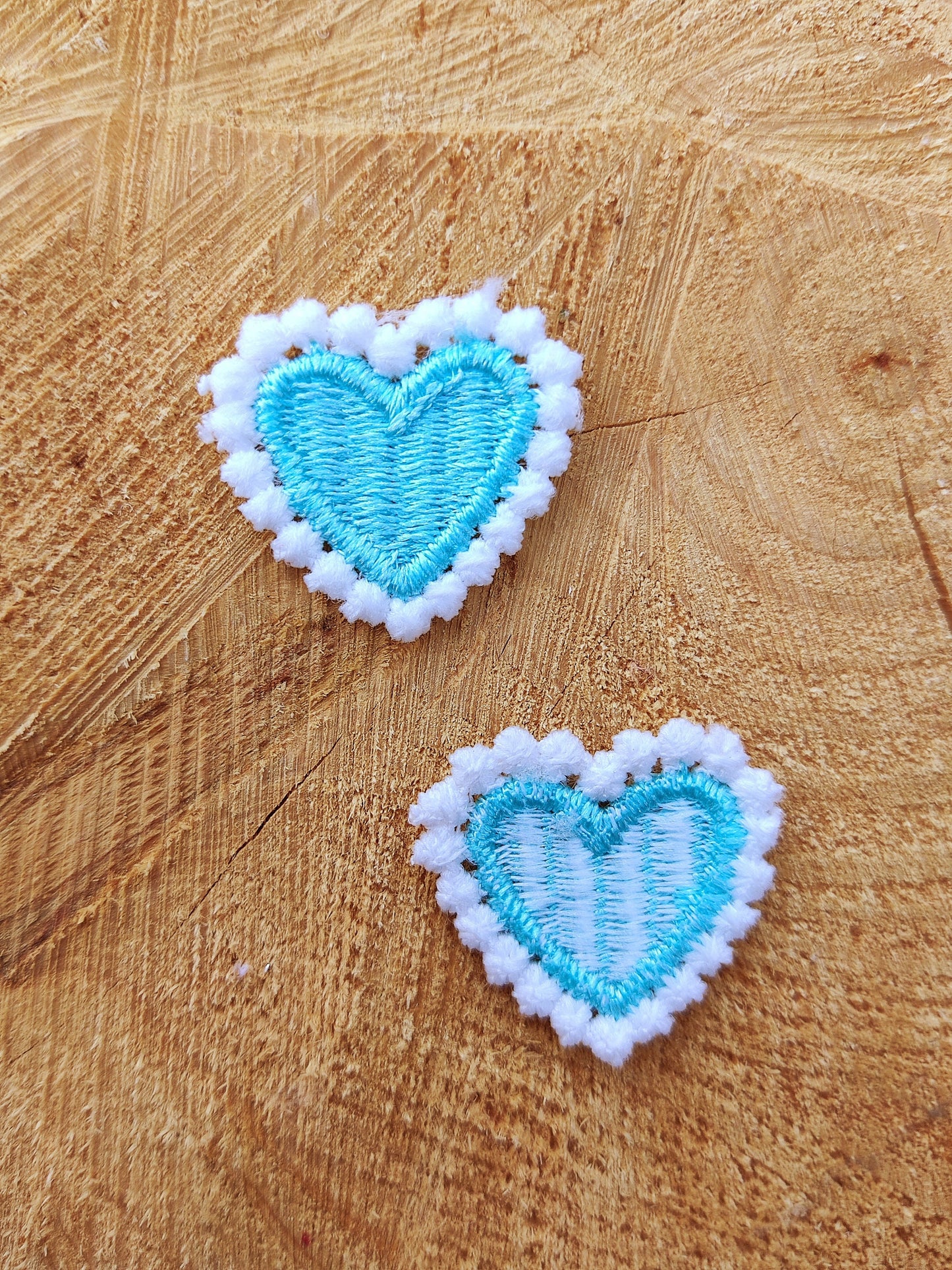 10 Small Embroidered Heart Appliques - Sew on motifs/patches - DIY Clothes, Sewing, Junk Journal, Scrapbooking