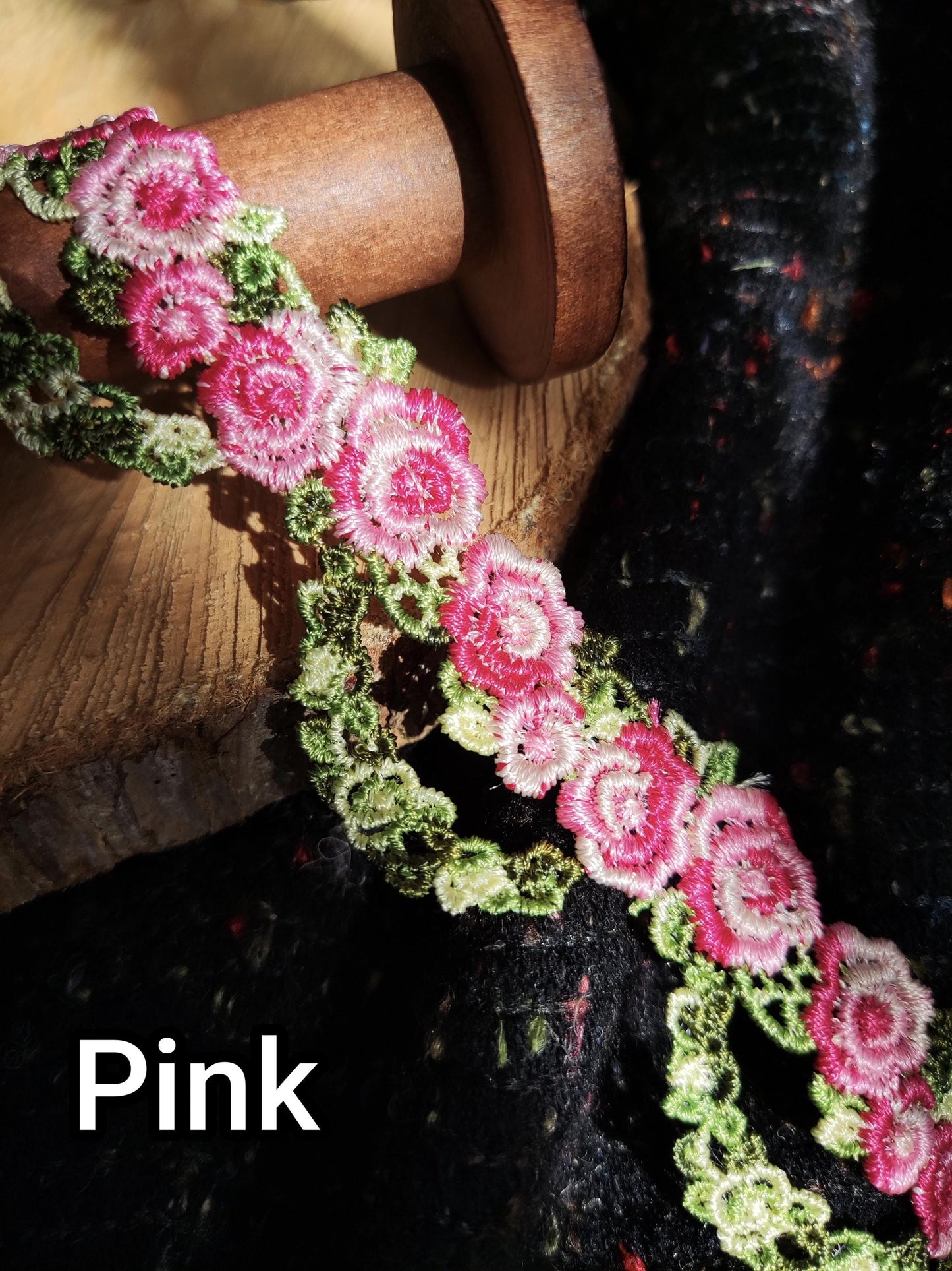 Rococo Rose Chain Floral Trim- 3.5cm width Flower Vine Embroidered Lace Border for Clothing, Costume, Dressmaking, Upholstery
