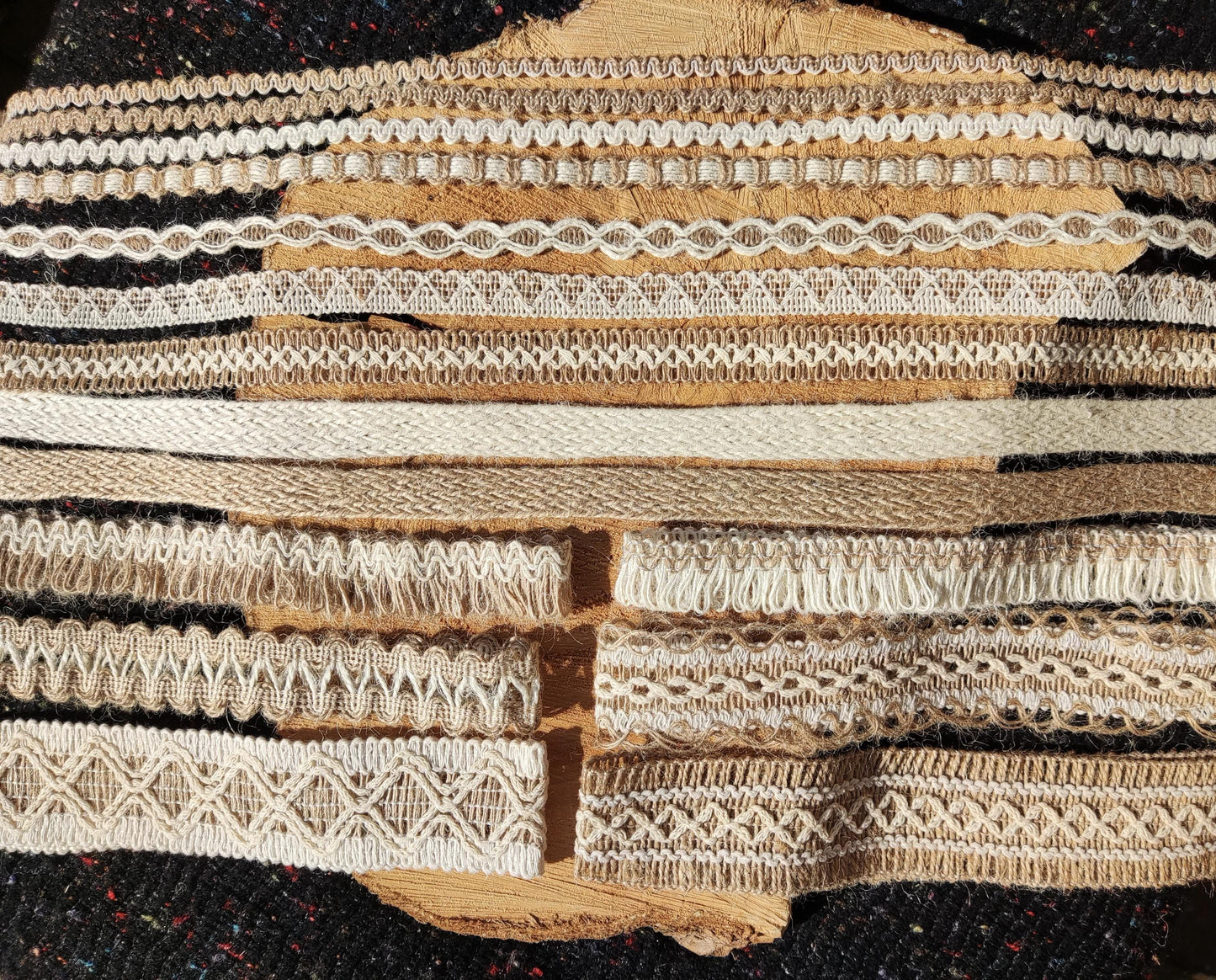 Boho Chic Hessian Burlap Ribbon -Jute Woven Webbing Trim- Per yard - For Wedding decor, Glass Jar DIY, Festival Crafts, Gift Wrapping