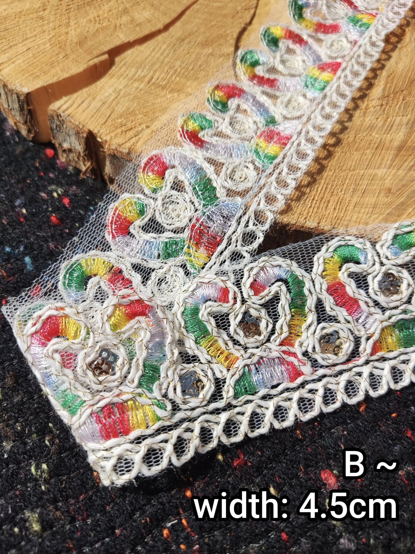 Off white Bohemian Trim with Sequins-4.5cm wide Gold thread Embroidered Mesh Border- Per yard- DIY Costume, Soft furnishings, Dressmaking