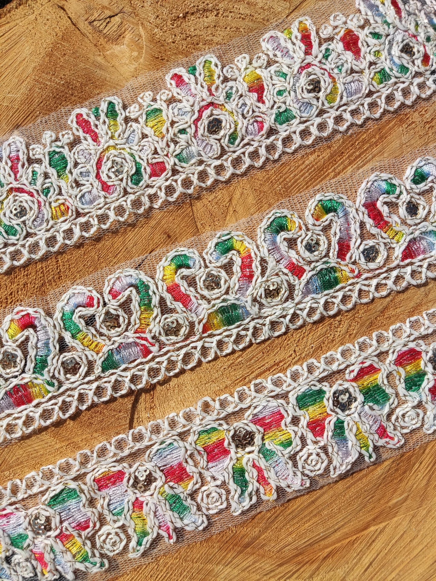 Off white Bohemian Trim with Sequins-4.5cm wide Gold thread Embroidered Mesh Border- Per yard- DIY Costume, Soft furnishings, Dressmaking