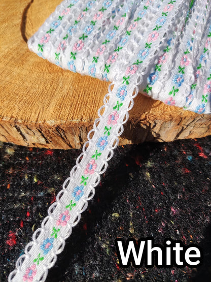 1cm Width Tiny Floral Embroidered Trim- Per yard- Narrow Mini Flower Ribbon with Scallop edge- For Sewing, Doll making