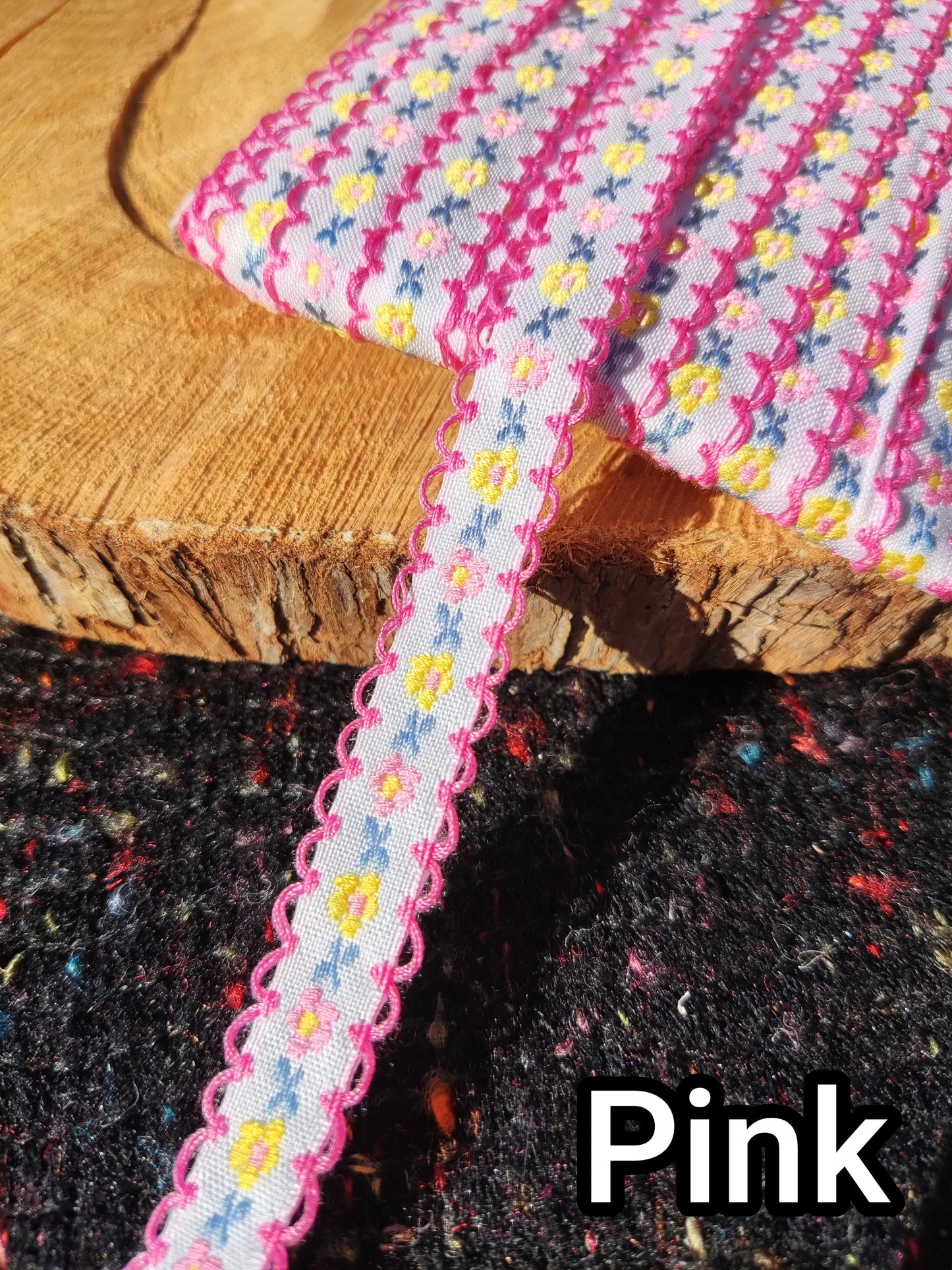 1cm Width Tiny Floral Embroidered Trim- Per yard- Narrow Mini Flower Ribbon with Scallop edge- For Sewing, Doll making