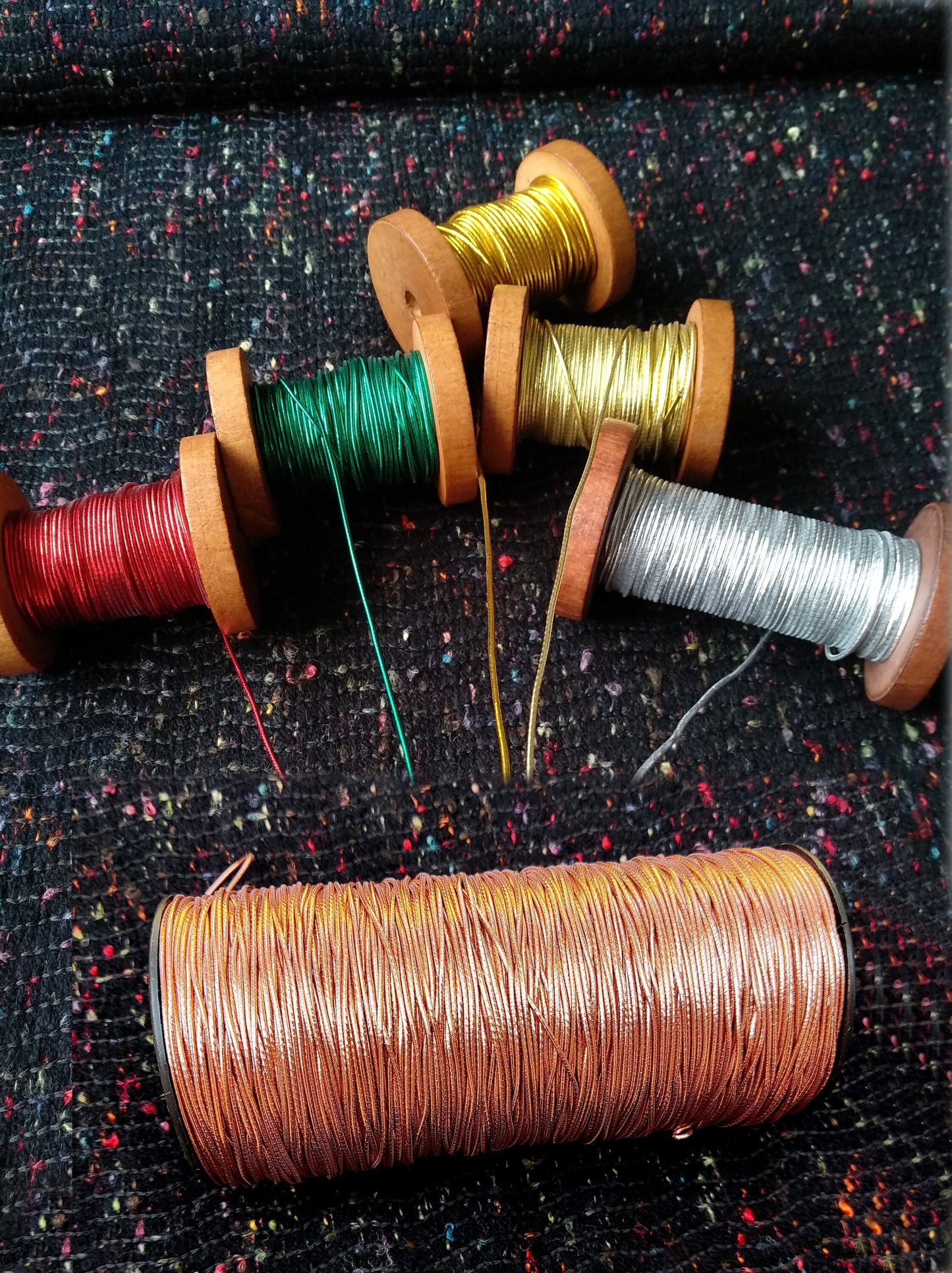 5m Stretchy Elastic Metallic String- 1mm or 1.5mm width Lurex Cord- Rose Gold, Silver, Gold, Red, Green- DIY Crafts Baking Sewing