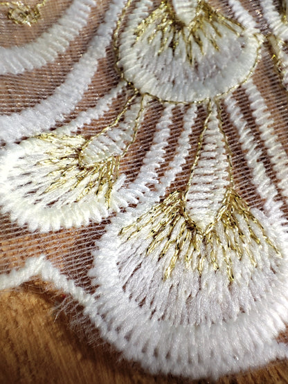 Embroidered Floral Lace Tulle Panel 18cm wide - Per yard - Gold on White  Mesh Border for Sewing, Doll Clothes, Dressmaking