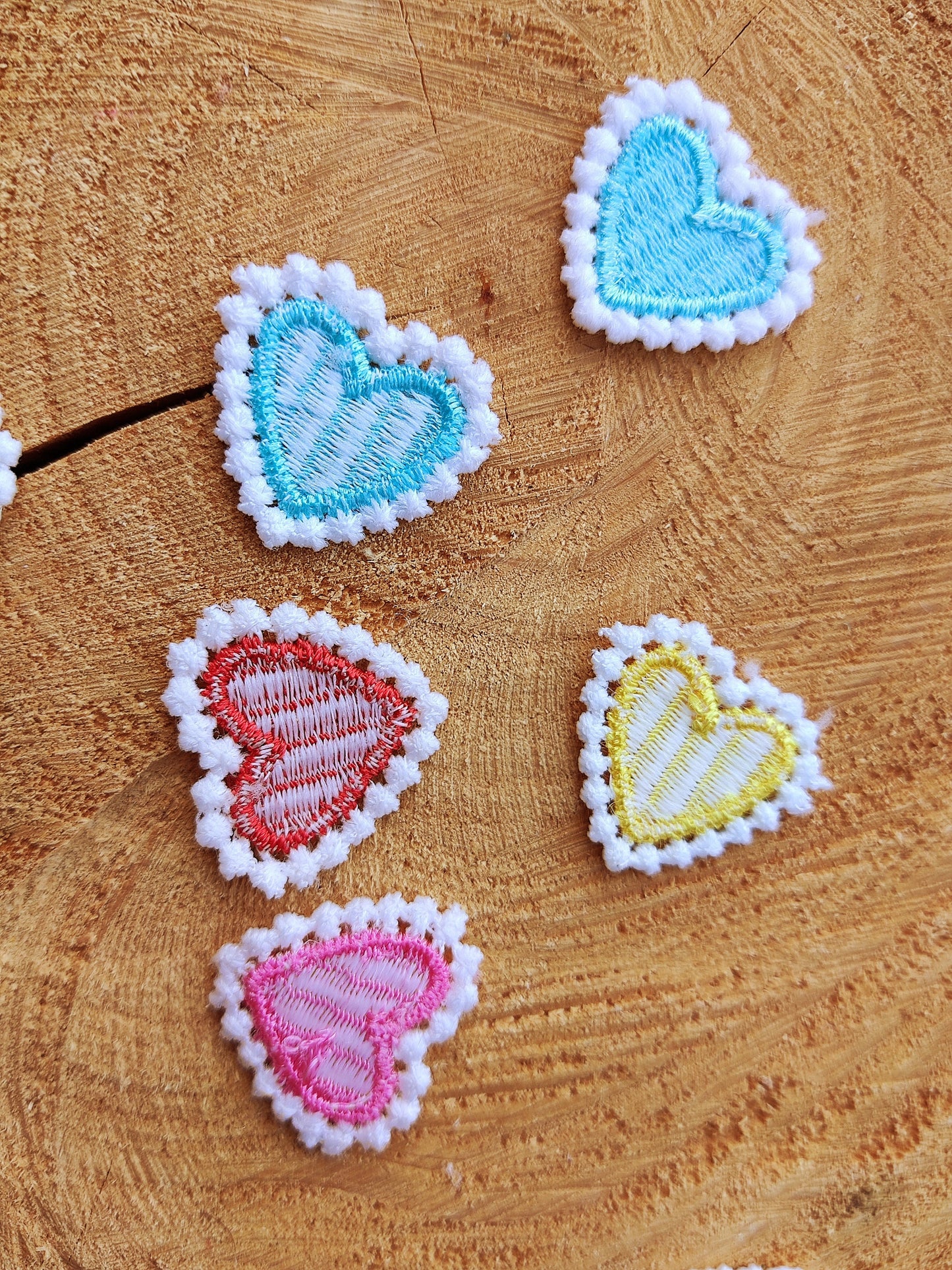 10 Small Embroidered Heart Appliques - Sew on motifs/patches - DIY Clothes, Sewing, Junk Journal, Scrapbooking