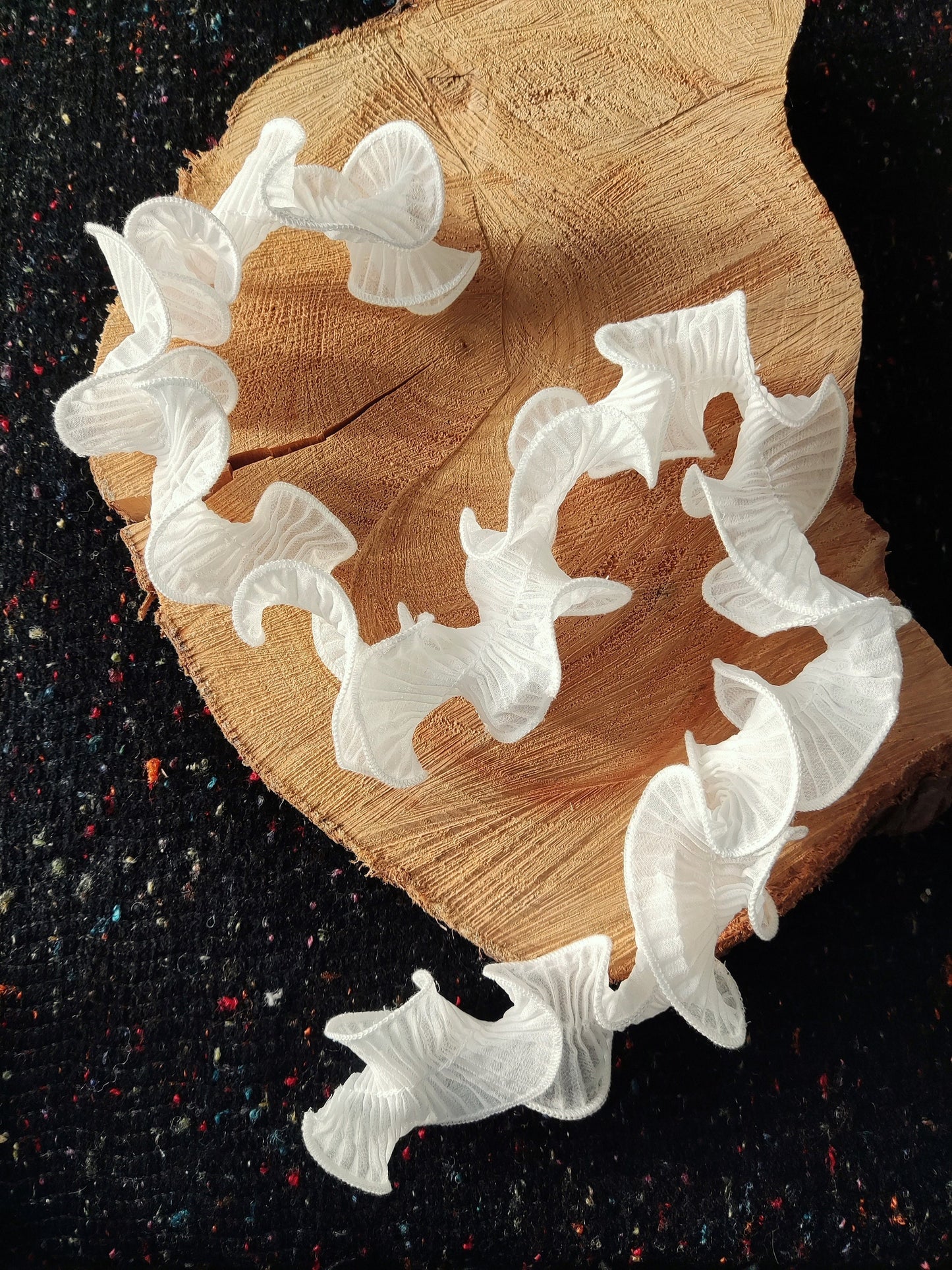 Curly Rigid Edge Ruffle Ribbon Trim with Scrunched middle -5cm wide Wavy Frilly Border -Per yard- For Home decor, Bridal DIY, Dressmaking