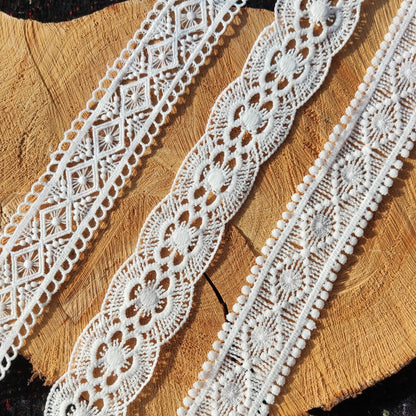 4cm Width White Lace Trim -Scallop edge Ribbon Embellishment -Per yard -Dressmaking, Costume DIY, Doll Clothes, Bridal DIY, Bohemian Decor