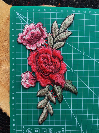 11*20cm Medium Red Embroidered Sew on Rose flower applique motif Patch - Clothes DIY