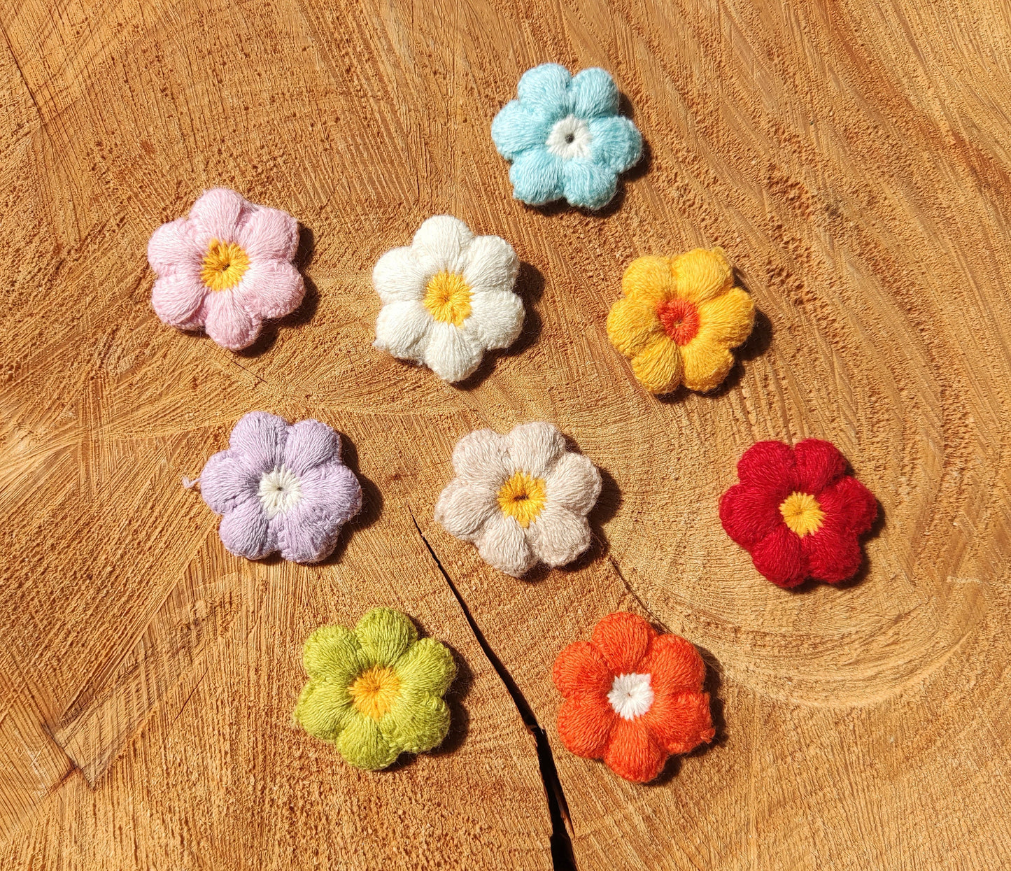 1pc- 3D Chubby Daisy Sunflower Embroidered Applique - Flower Motif Patch-3cm*3cm