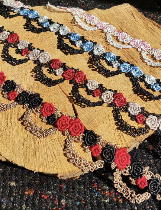 3.5cm Width Rose Flower Chain Embroidered Trim- Delicate Floral Lace Border -Per yard- For Dressmaking, Soft furnishing, Costume decoration