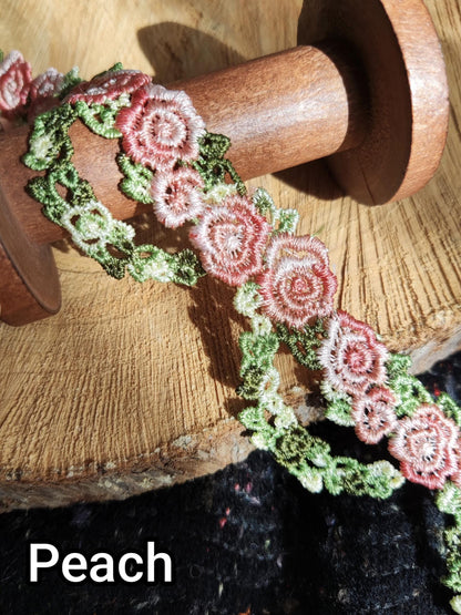 Rococo Rose Chain Floral Trim- 3.5cm width Flower Vine Embroidered Lace Border for Clothing, Costume, Dressmaking, Upholstery