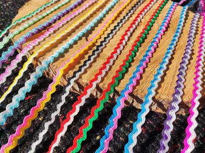 Cheerful Two tone Ric Rac Wavy Trim- Sold by the yard - 5mm Width Narrow S Shape Ribbon for Card making, Doll clothes, Home decor