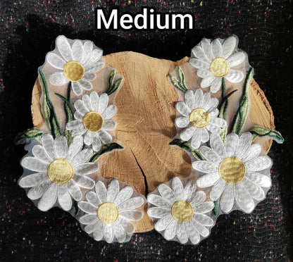 1 pair- Medium White Daisy Embroidered Sew on Applique/Motif- Sew on Patch DIY