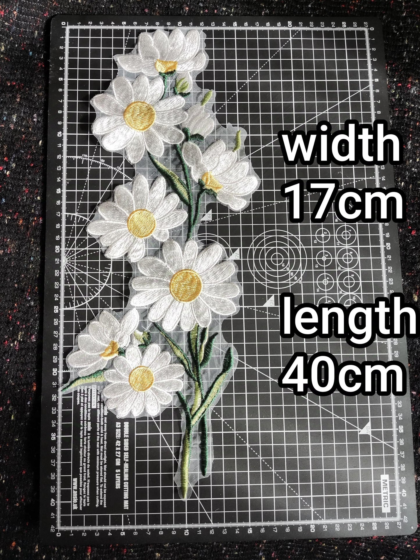 Large Embroidered White Daisy Sew on Applique Motif- 1 Pair - Sew on White Flower Patch