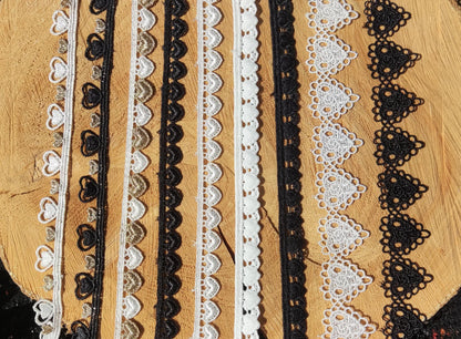 Love Heart Design Lace trim/Fine Ribbon Embellishment -1 yard- White/Black -DIY Sewing/Doll Making/Scrapbooking/Wedding Bridal