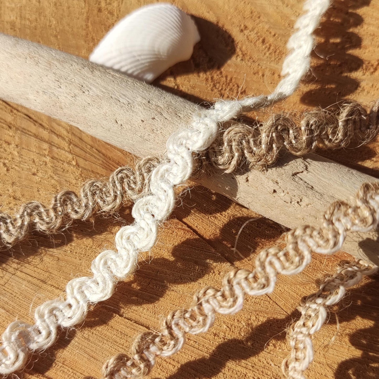 1cm Narrow Hessian Burlap Ribbon -Per yard -Ric Rac S Shape Jute Trim For Wedding decor, Glass Jar DIY, Festival Crafts, Gift Wrapping