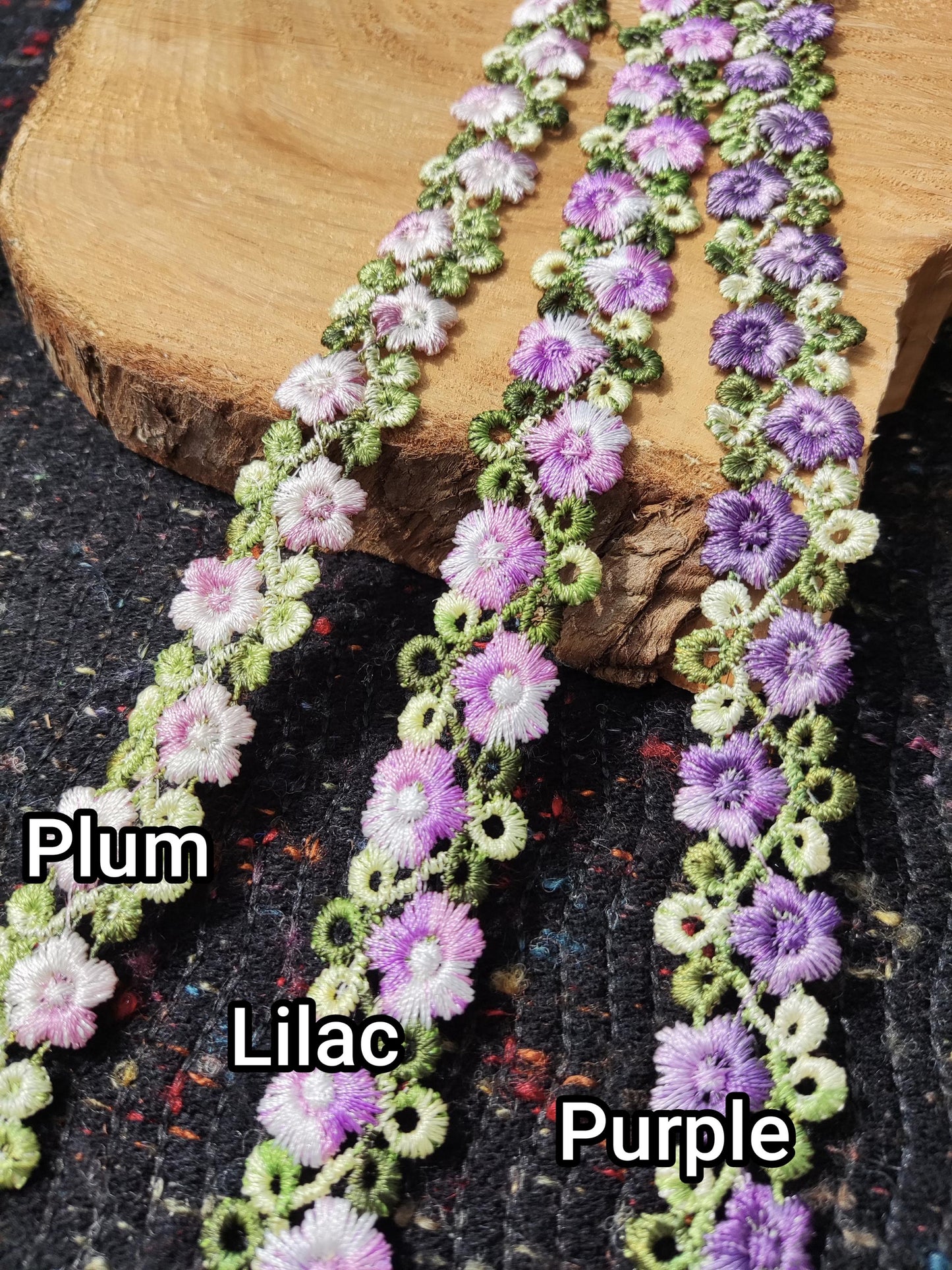 Flower Vine Embroidered Rococo Floral Trim- Per yard- 2cm wide Lace Border for Dressmaking, Home Decor DIY, Doll Clothes, Necklace making